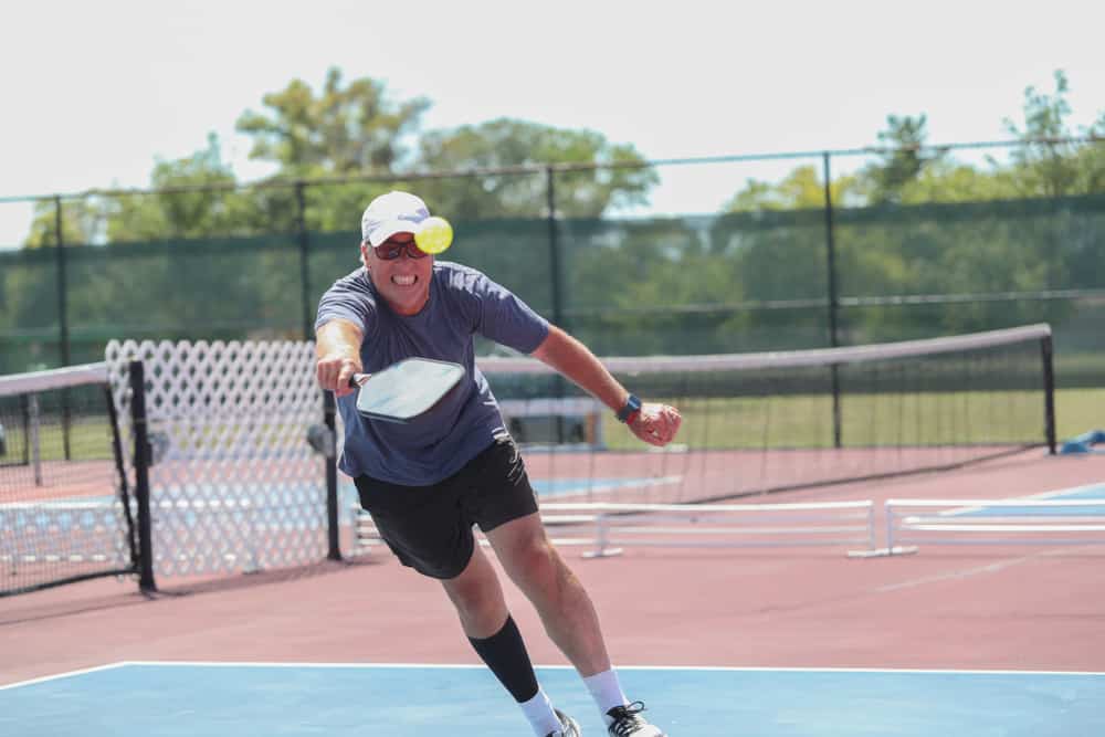 How to Play Pickleball Well in Windy Weather