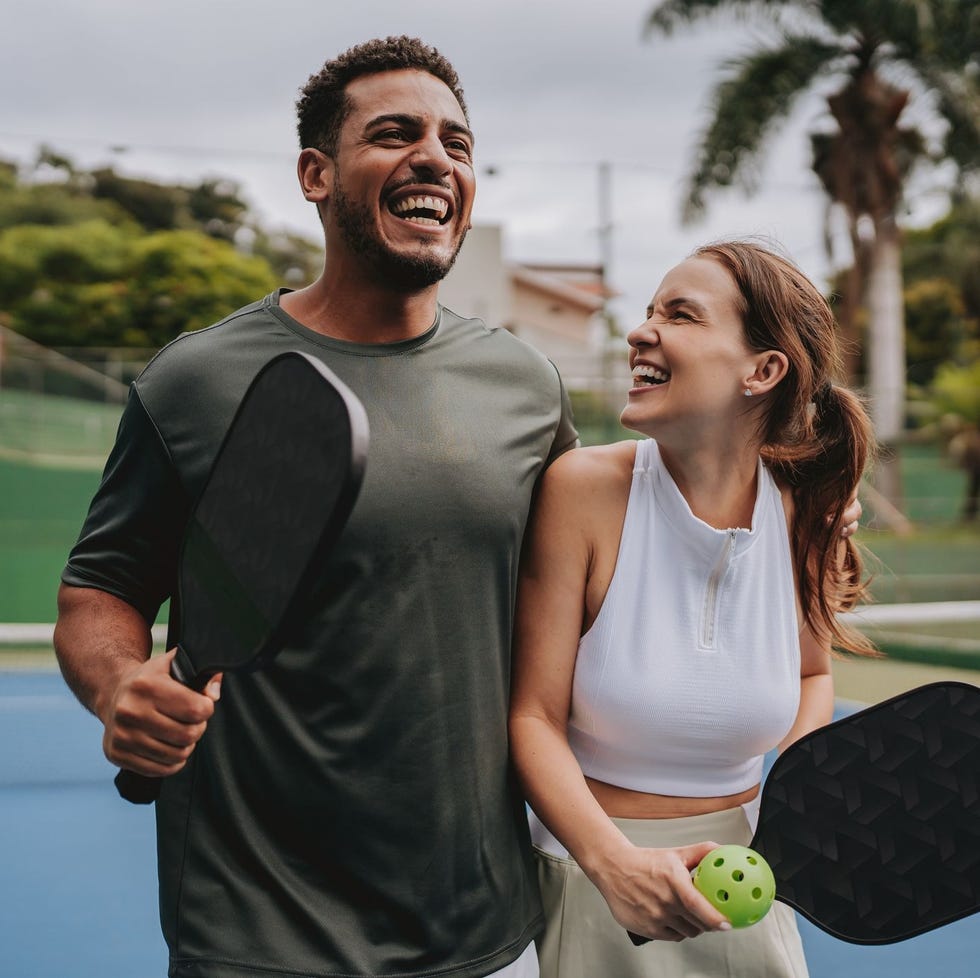 How to Enjoy a Fun Pickleball Date Night Together